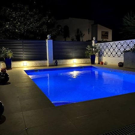 Jolie Maison Avec Sa Piscine Privee Wifi Empuriabrava Exterior photo